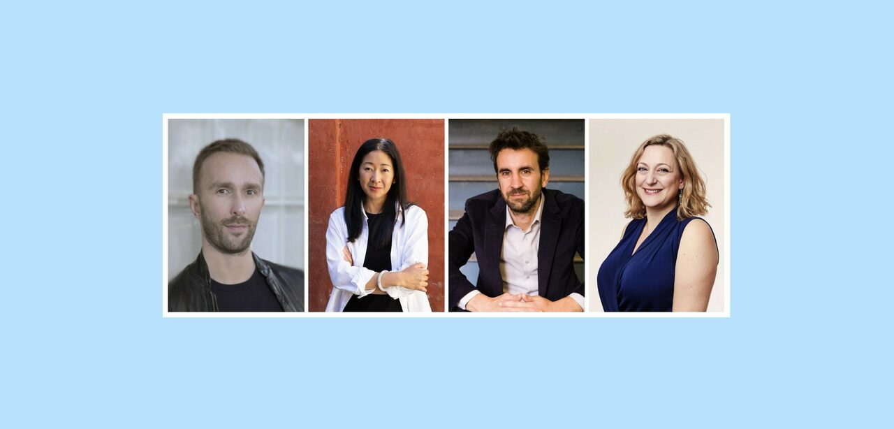 Neljän muotokuvan kollaasi sinisellä taustalla.