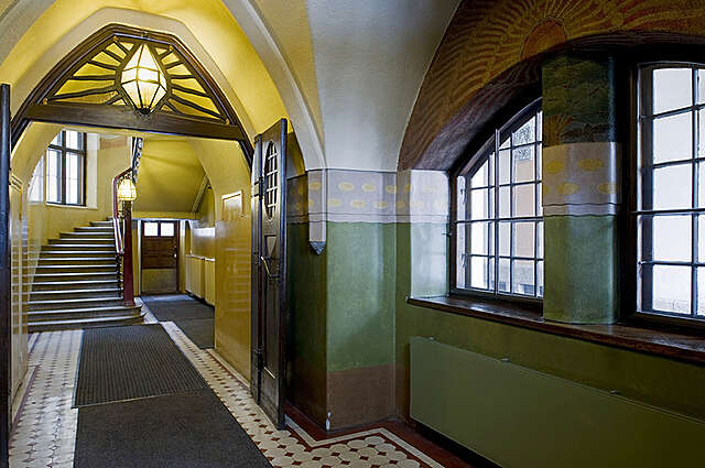 Uudenmaankatu5 kansikuva