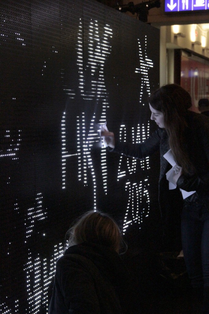 Antonin Fourneau: Water Light Graffiti. © Visit Helsinki / Helsingin Markkinointi Oy.