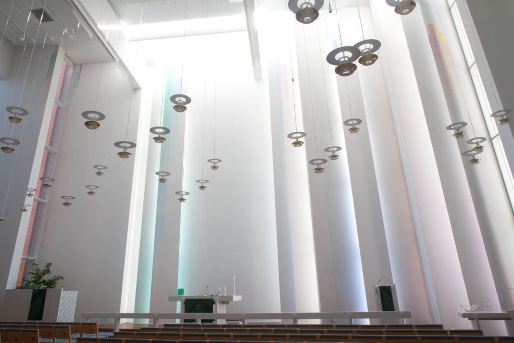 Photo of the interior of the Männistö Church designed by Juha Leiviskä.
