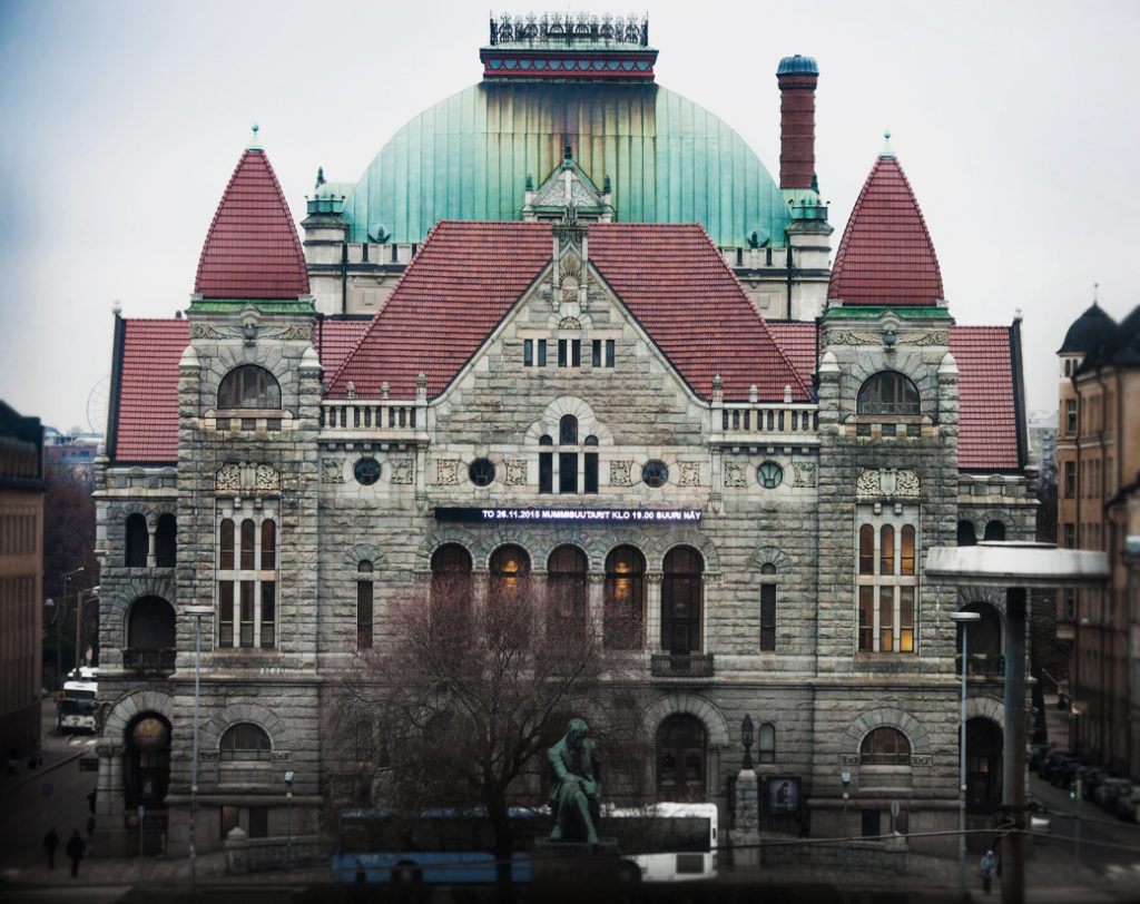 The original national romantic style building of the Finnish National Theatre from 1902. Photo by Archinfo.