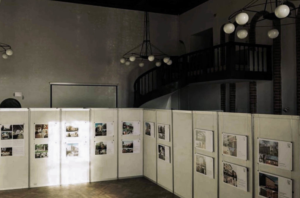 View of the "Architecture of Erik Bryggman" exhibition in Gdansk, Poland. Mikko Laaksonen from the Bryggman Institute explaining Bryggman's architectural ideas. Photo: Pawel Wlad Kowalski.