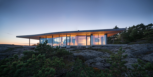 The archipelago retreat by Anttinen Oiva Architects was nominated for the 2017 edition of the Mies van der Rohe Award. Photo: Mika Huisman